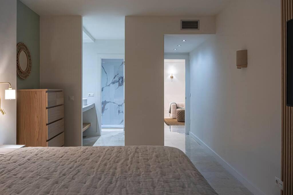 Apartment Modern Flat In Marbella, 2br, Pool & Parking Marbella