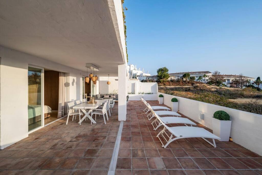Modern Flat In Marbella, 2br, Pool & Parking * Marbella