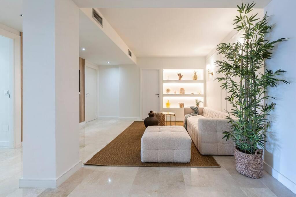 Apartment Modern Flat In Marbella, 2br, Pool & Parking *