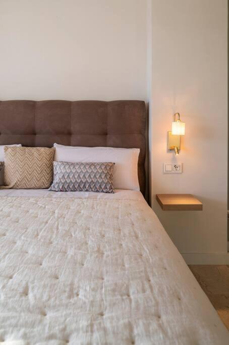 Modern Flat In Marbella, 2br, Pool & Parking Marbella