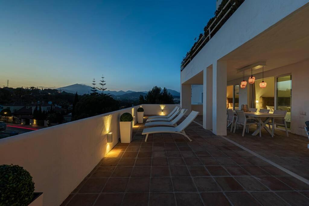 Modern Flat In Marbella, 2br, Pool & Parking * Marbella